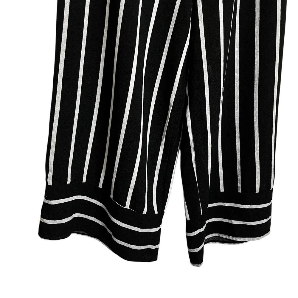 Day to Day Black‎ White Stripe Wide Leg Cropped Pants Women's Size 6